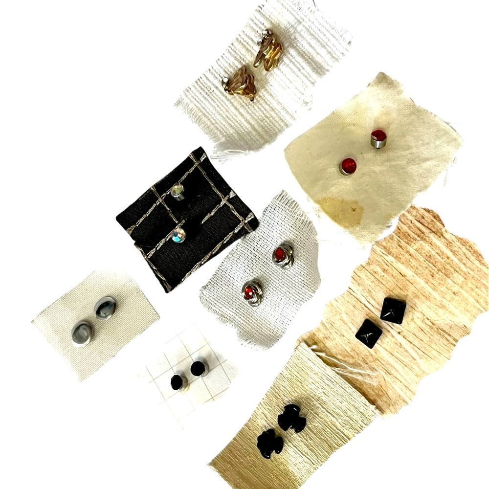 🌴 Y2K Stud Earring Bundle – 8 Pairs Mixed Vintage Cute Retro Piercing Lot
